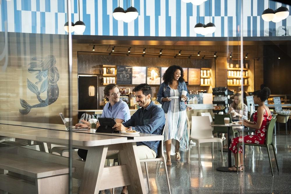 Universal'S Aventura Hotel Orlando Luaran gambar